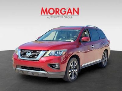 2018 Nissan Pathfinder — rear three-quarter view