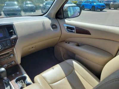 2018 Nissan Pathfinder — photo 18 view