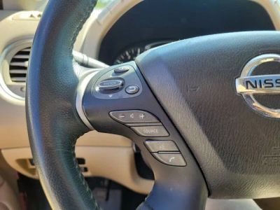2018 Nissan Pathfinder — photo 26 view