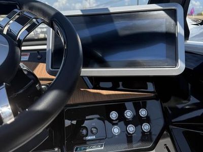 2026 Yamaha Boats 222SD - Photo 9