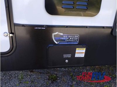 2025 Forest River RV Vengeance Rogue Armored - Photo 8