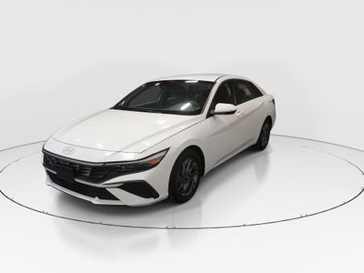2024 Hyundai Elantra - Photo 3