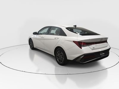 2024 Hyundai Elantra - Photo 5