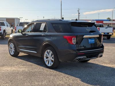 2023 Ford Explorer - Photo 3