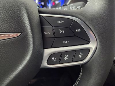 2026 Chrysler Pacifica — photo 13 view