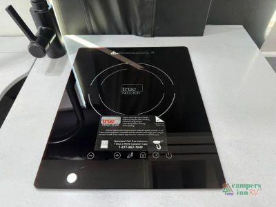 2025 Pleasure-Way Ontour — photo 47 view