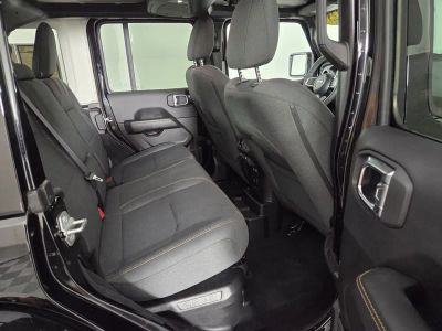 2025 Jeep Wrangler — photo 29 view