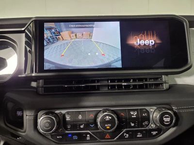 2025 Jeep Wrangler — photo 20 view