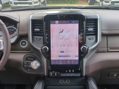 2026 Ram 1500 — photo 18 view