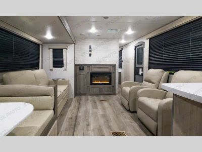 2026 Coachmen RV Catalina Legacy Edition - Photo 3