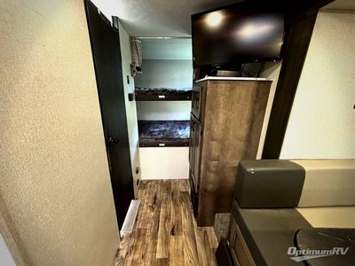 2022 Venture RV Sonic - Photo 12