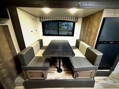 2022 Venture RV Sonic - Photo 11