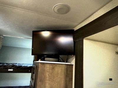 2022 Venture RV Sonic - Photo 13