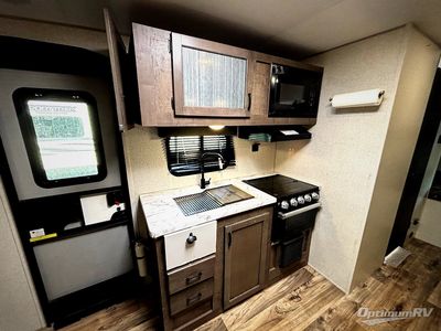 2022 Venture RV Sonic - Photo 9