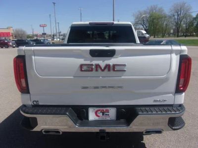 2021 GMC Sierra 1500 — detail view