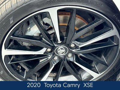 2020 Toyota Camry XSE V6 - Photo 12