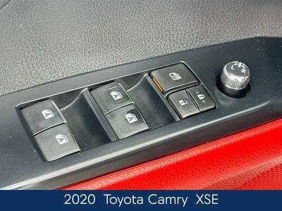 2020 Toyota Camry XSE V6 - Photo 18
