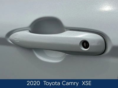 2020 Toyota Camry XSE V6 - Photo 13