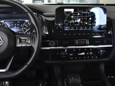2024 Nissan Pathfinder — photo 11 view