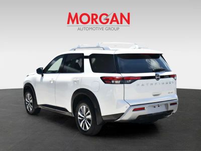 2024 Nissan Pathfinder — engine compartment view