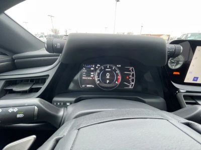 2024 Lexus ES — photo 11 view