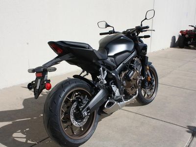 2026 Honda CB650R E-Clutch - Photo 7