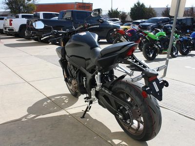 2026 Honda CB650R E-Clutch - Photo 6