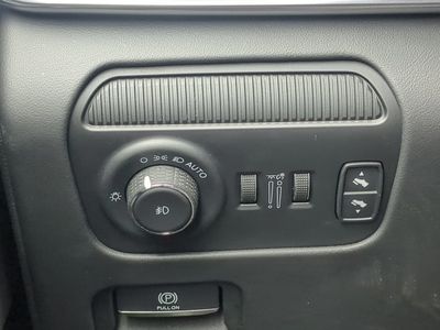 2023 Jeep Grand Wagoneer — photo 31 view