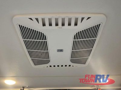 2023 Thor Motor Coach Chateau - Photo 18