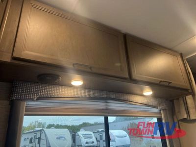 2023 Thor Motor Coach Chateau - Photo 33