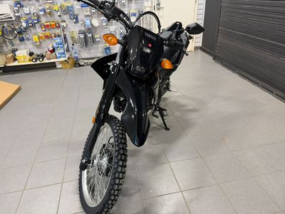 2026 Yamaha WR125R - Photo 2