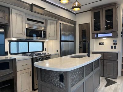 2021 Alliance RV Paradigm - Photo 17