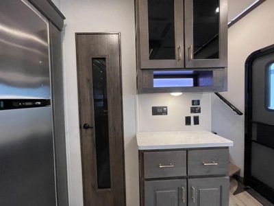 2021 Alliance RV Paradigm - Photo 25