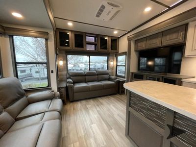 2021 Alliance RV Paradigm - Photo 13