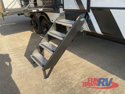 2026 Keystone RV Montana - Photo 17