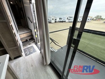 2026 Keystone RV Montana - Photo 7