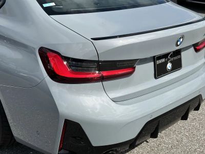 2026 BMW 3 Series — photo 8 view