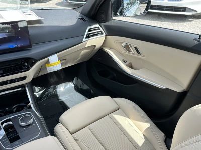 2026 BMW 3 Series — photo 14 view