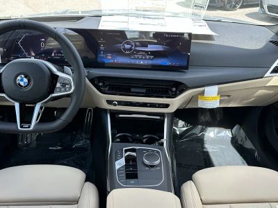 2026 BMW 3 Series — photo 13 view