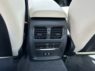 2026 BMW 3 Series — photo 15 view