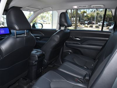 2024 Toyota Grand Highlander - Photo 14