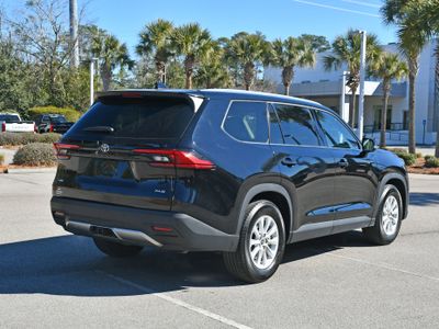 2024 Toyota Grand Highlander - Photo 2