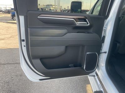 2026 Chevrolet Silverado 3500 HD - Photo 15