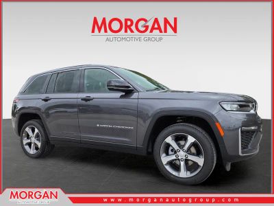 2026 Jeep Grand Cherokee Limited in Gray — front three-quarter view