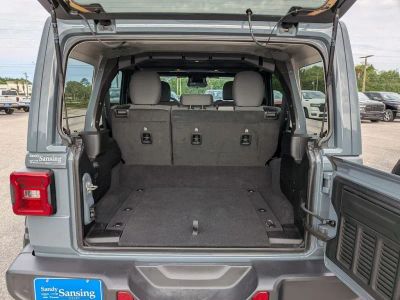 2025 Jeep Wrangler - Photo 22