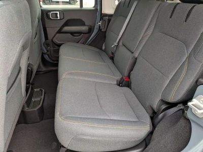 2025 Jeep Wrangler - Photo 20