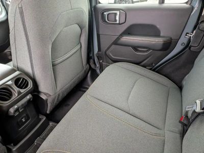 2025 Jeep Wrangler - Photo 29