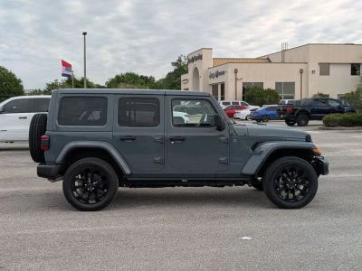 2025 Jeep Wrangler - Photo 6