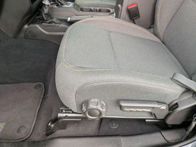 2025 Jeep Wrangler - Photo 11