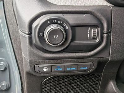 2025 Jeep Wrangler - Photo 13